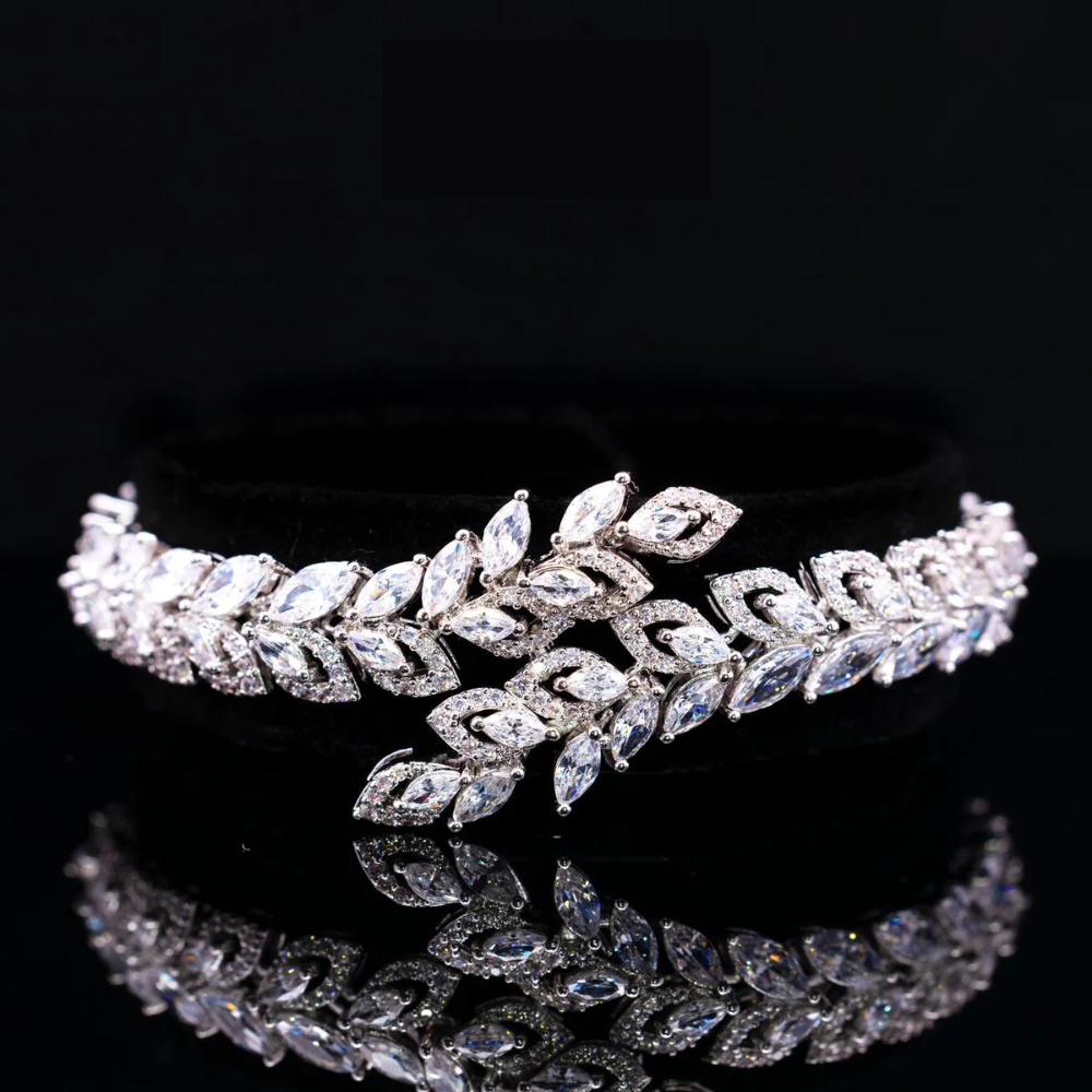 Durre Safe Luxury Bridal White Full Set In High Quality Zircon Stone Rhodium Plated